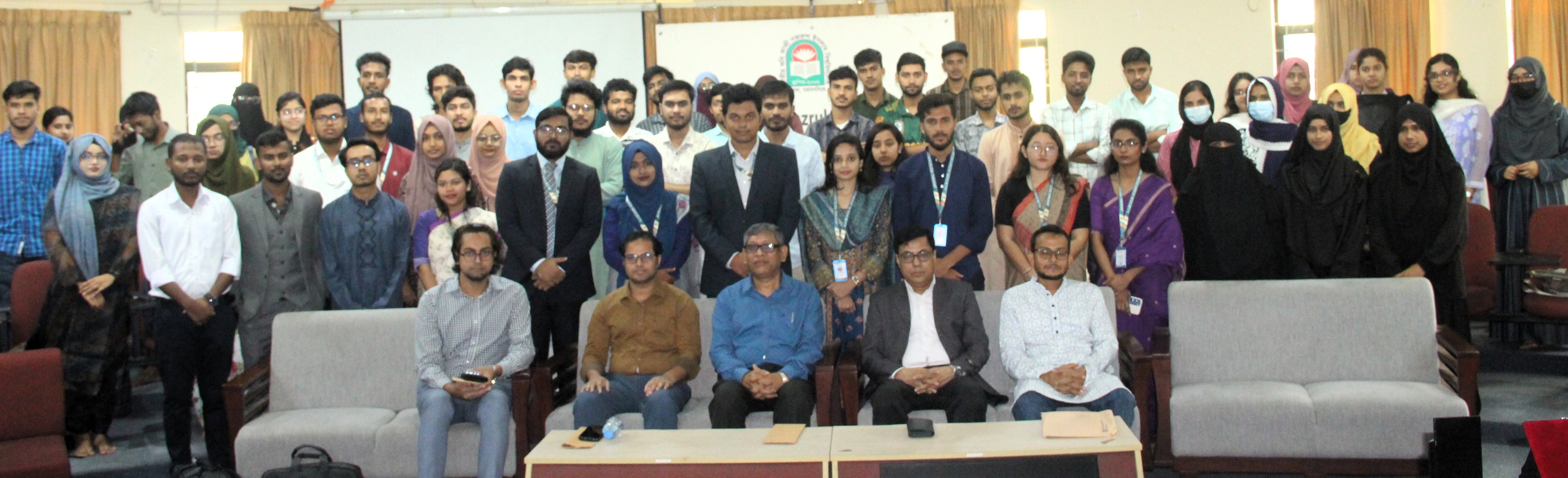 নজরুল বিশ্ববিদ্যালয়ে রিসার্চ সোসাইটির তরুণ গবেষকদের বরণ অনুষ্ঠিত