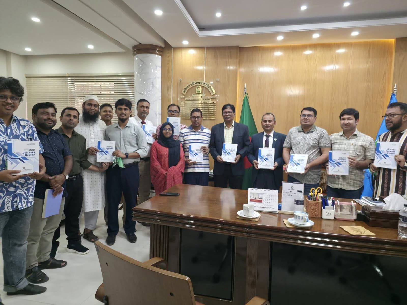 JKKNIU Business Review জার্নালের ২য় সংখ্যা ২০২৬ এর মোড়ক উন্মোচন
